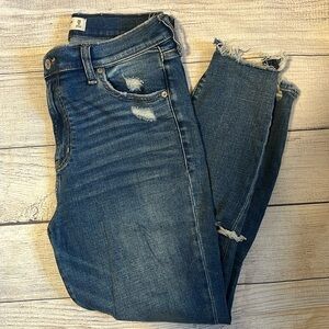 Abercrombie and Fitch| super skinny ankle high rise 8 short